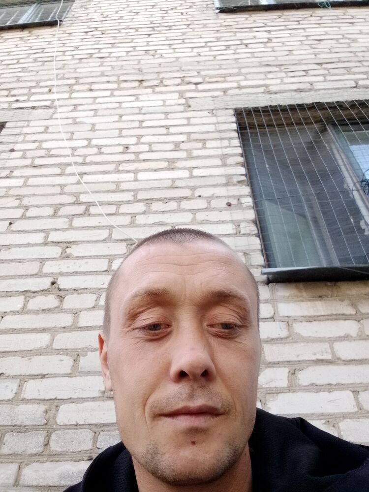  53439370  Ahtoh, 32 ,    