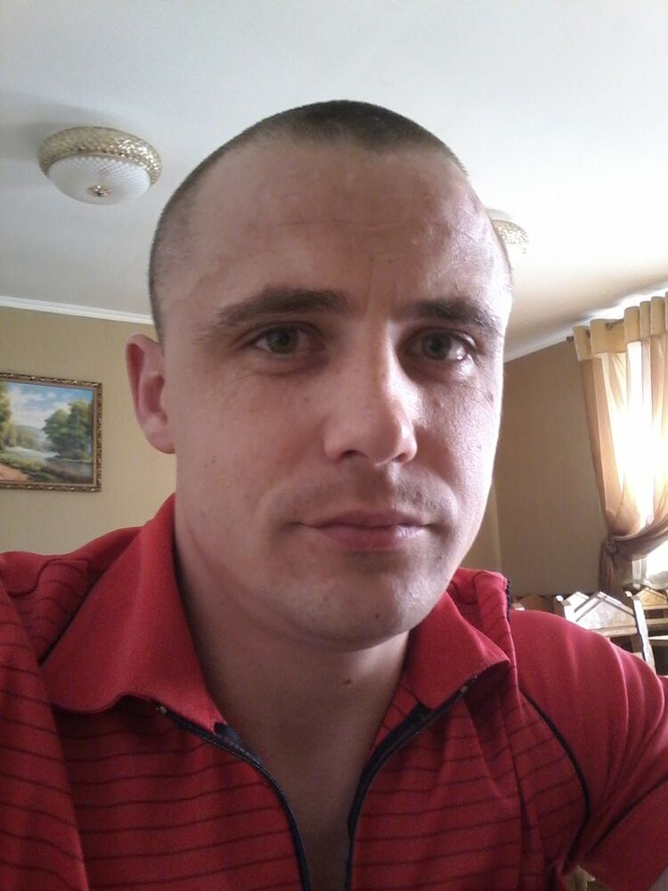  8832140  Vitalik, 40 ,    