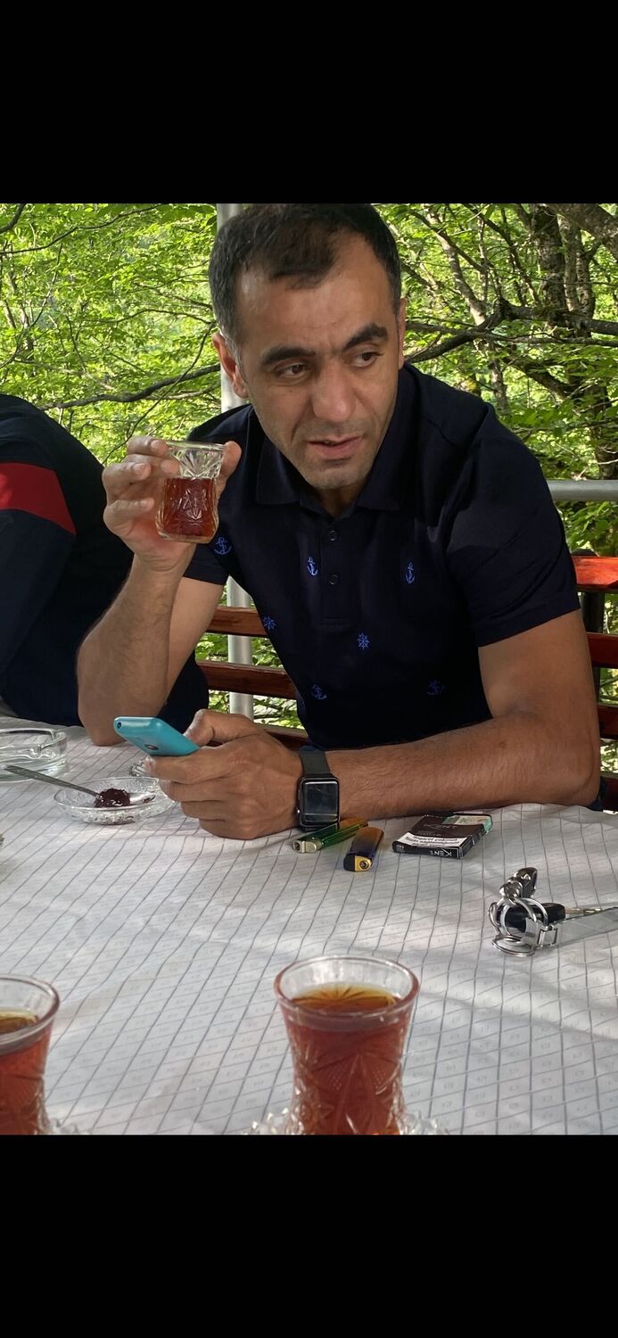  ,   Elik, 40 ,   ,   