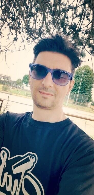  32426840  Mark, 32 ,    