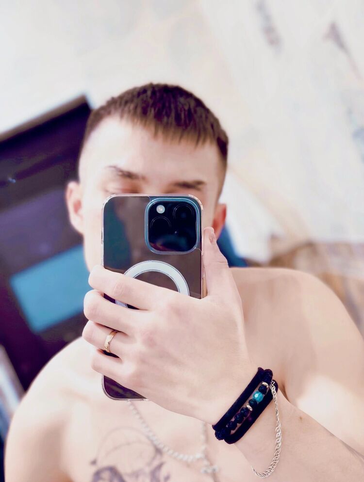  32632570  , 27 ,    