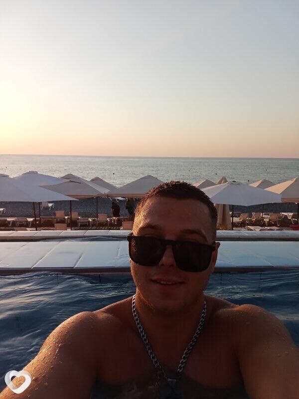  51051170  Aleksandr, 25 ,    