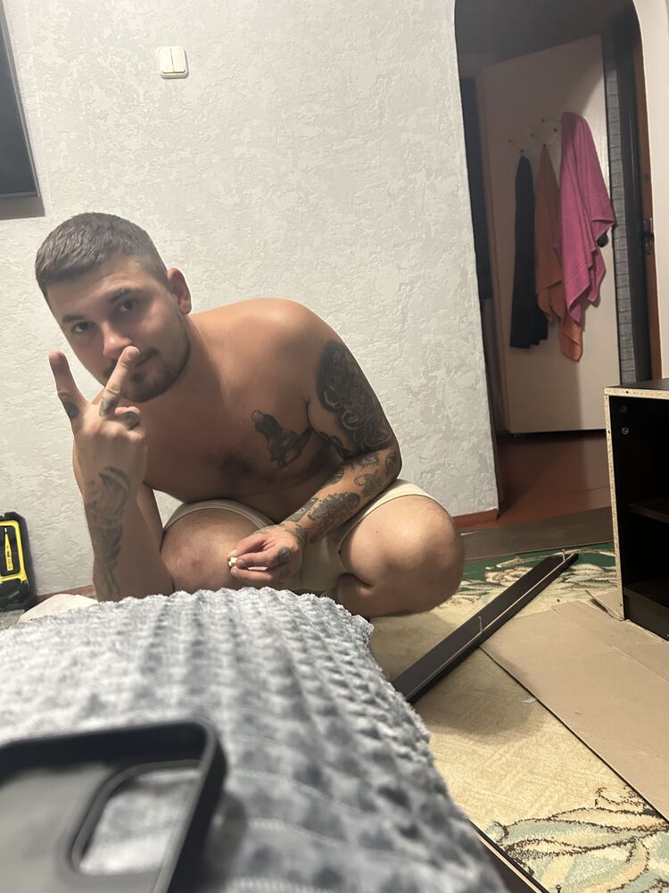  48026030  , 28 ,    
