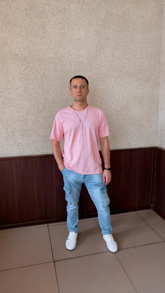  ,   Denis, 32 ,   ,   