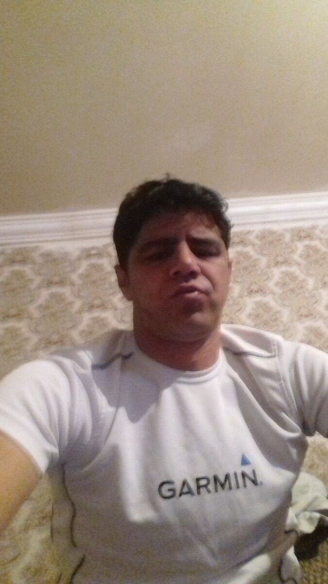  18426690  Novruz, 43 ,    