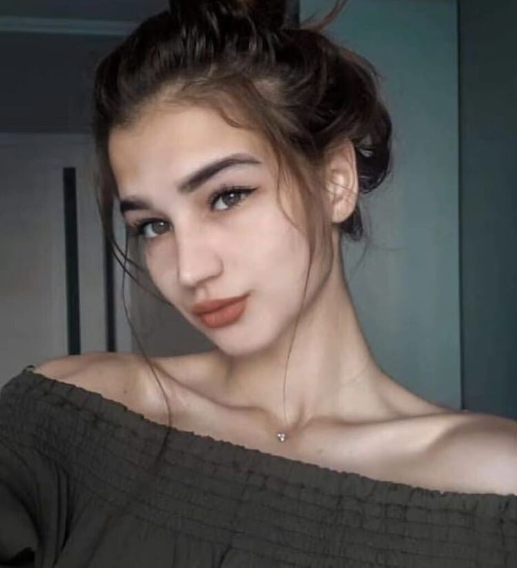  52383800  Irina, 20 ,    