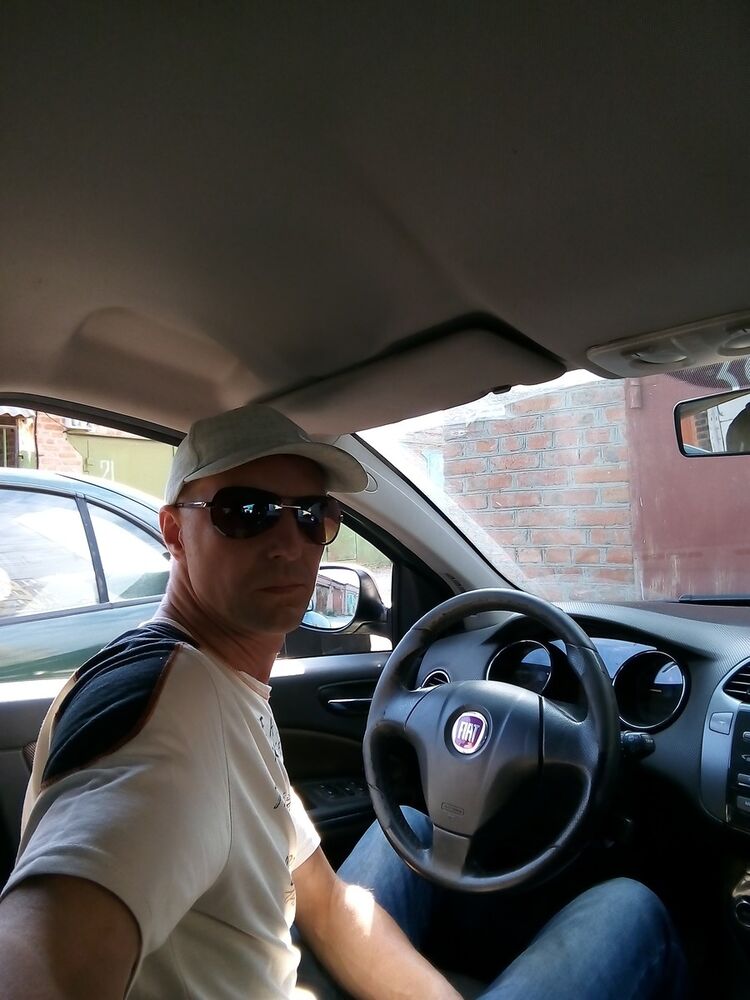  9902880  Evgeniy, 49 ,    