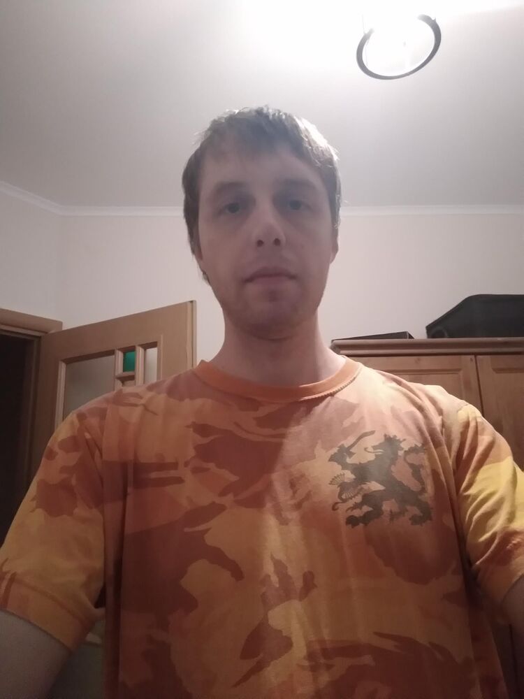 32940350  Oleksandr, 33 ,    