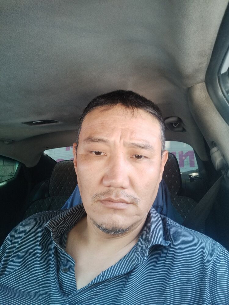  52078040  Dzhon, 36 ,    