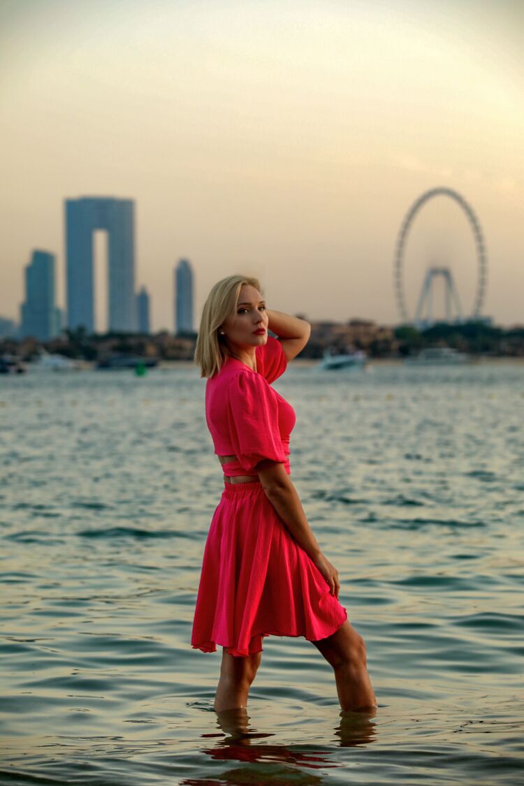  53816370  Viktoriia, 36 ,    