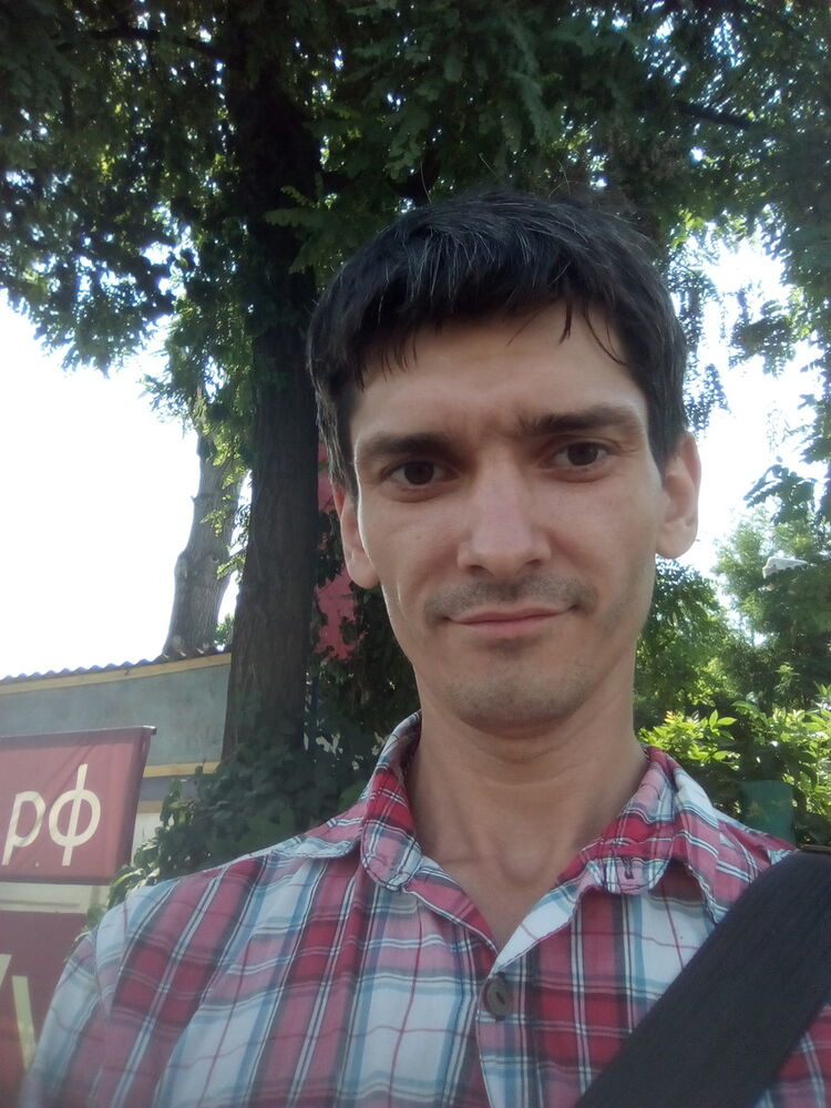  ,   Serjio Voron, 37 ,   ,   , c 