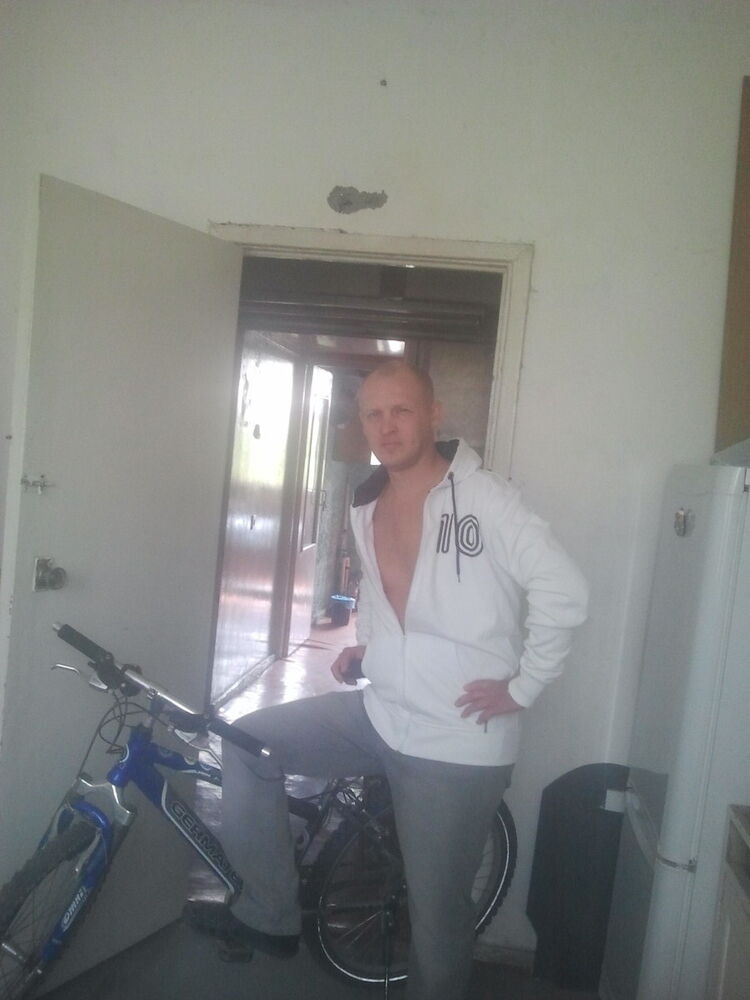  9502200  Vlad, 46 ,    