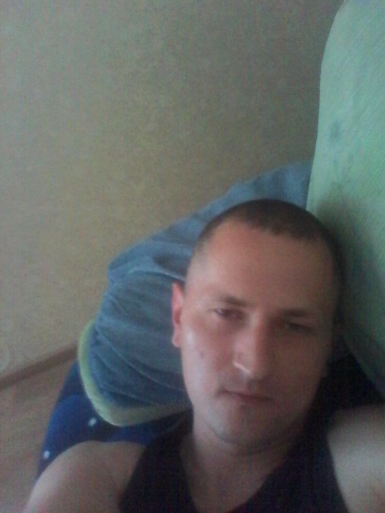  16468890  Aleksej, 41 ,    