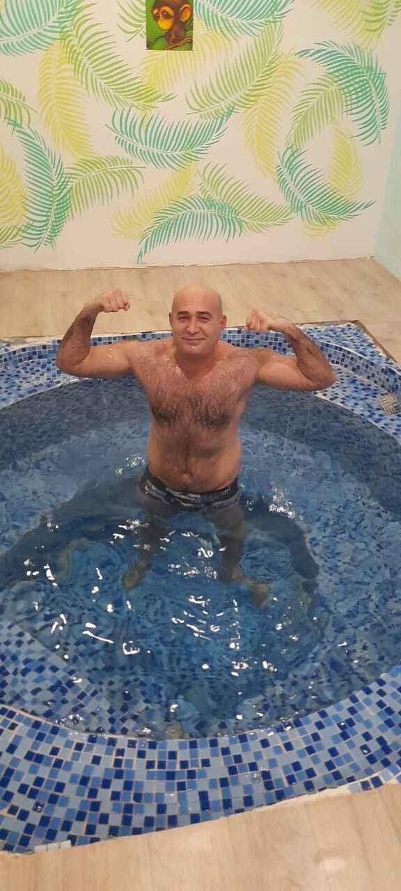  -,   Farhod, 44 ,   ,   , c , 
