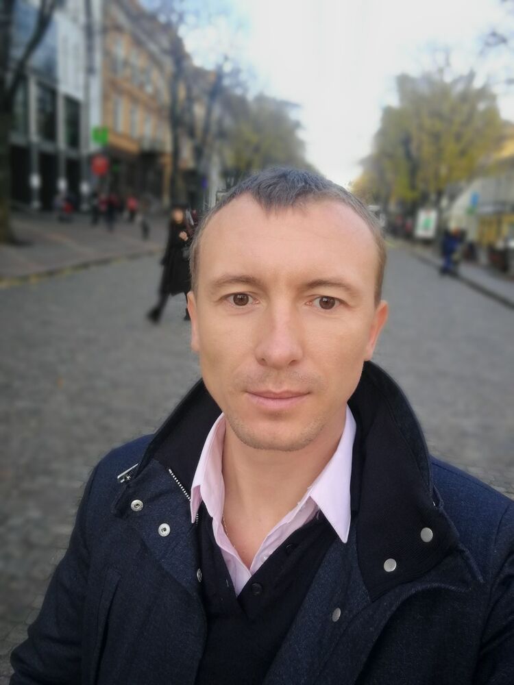  ,   Anton, 43 ,   ,   , c 