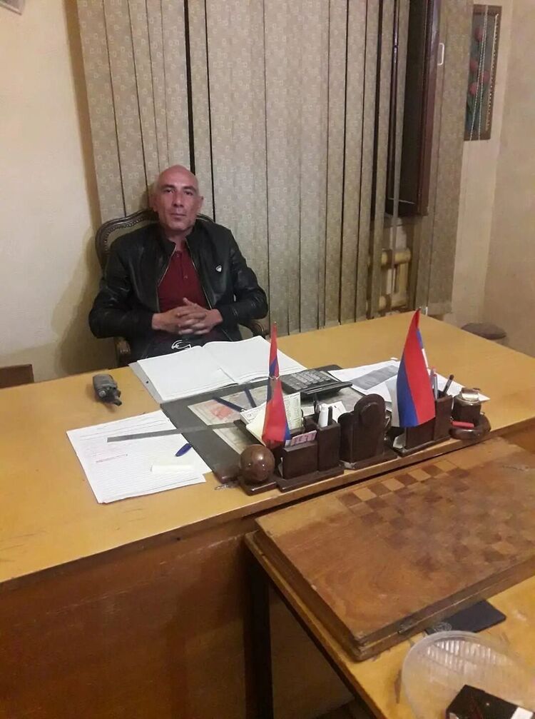  ,   Luto, 46 ,   ,   , c 