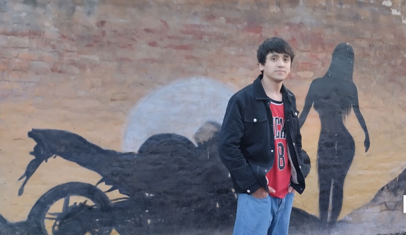  38056790  , 24 ,    -