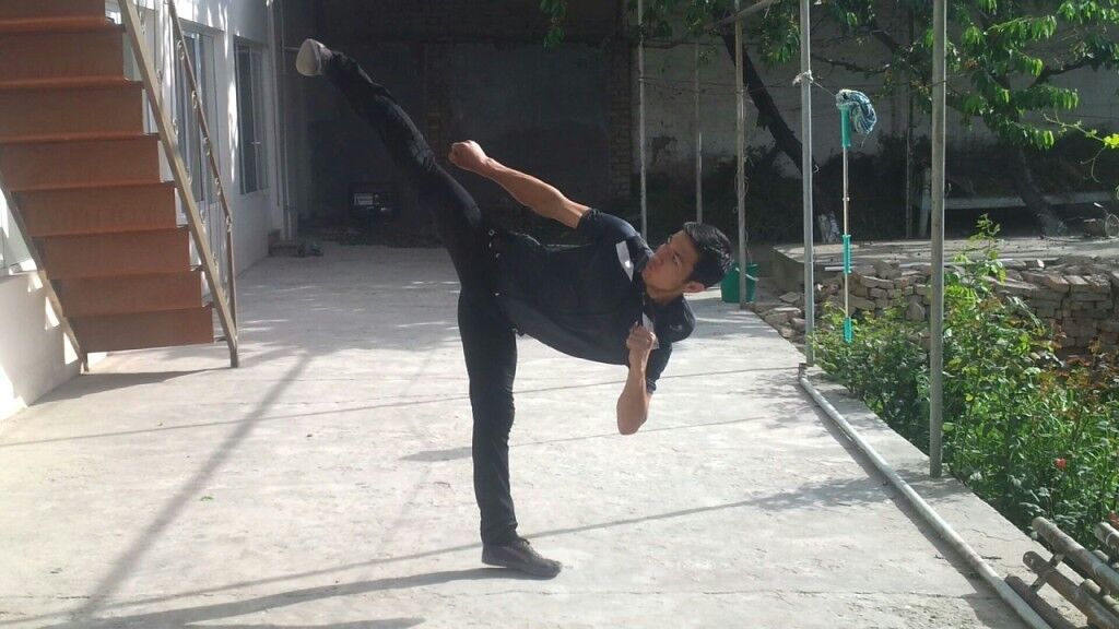  10976830  Eragon, 30 ,    --