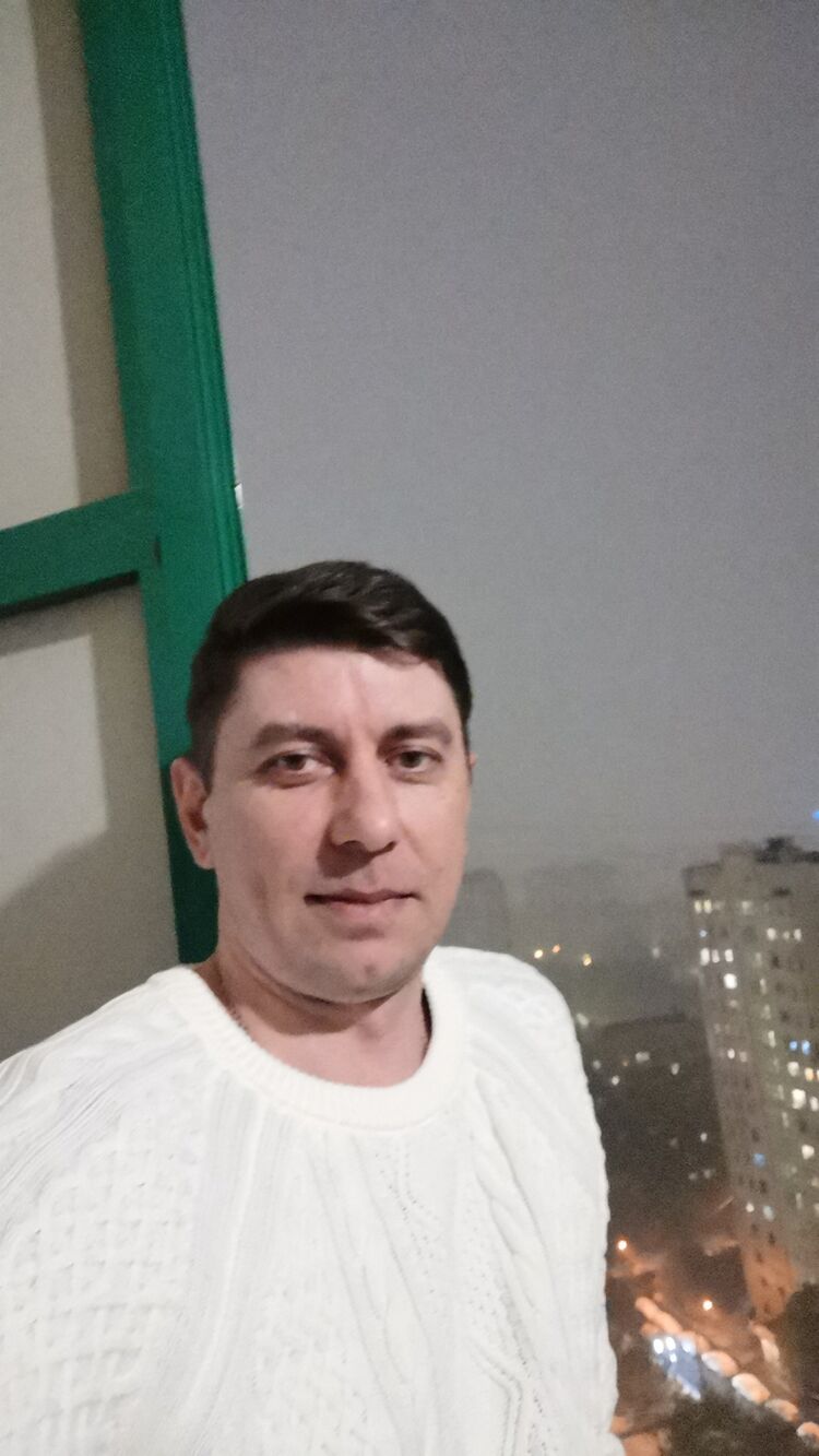  53100650  Vadim, 39 ,    