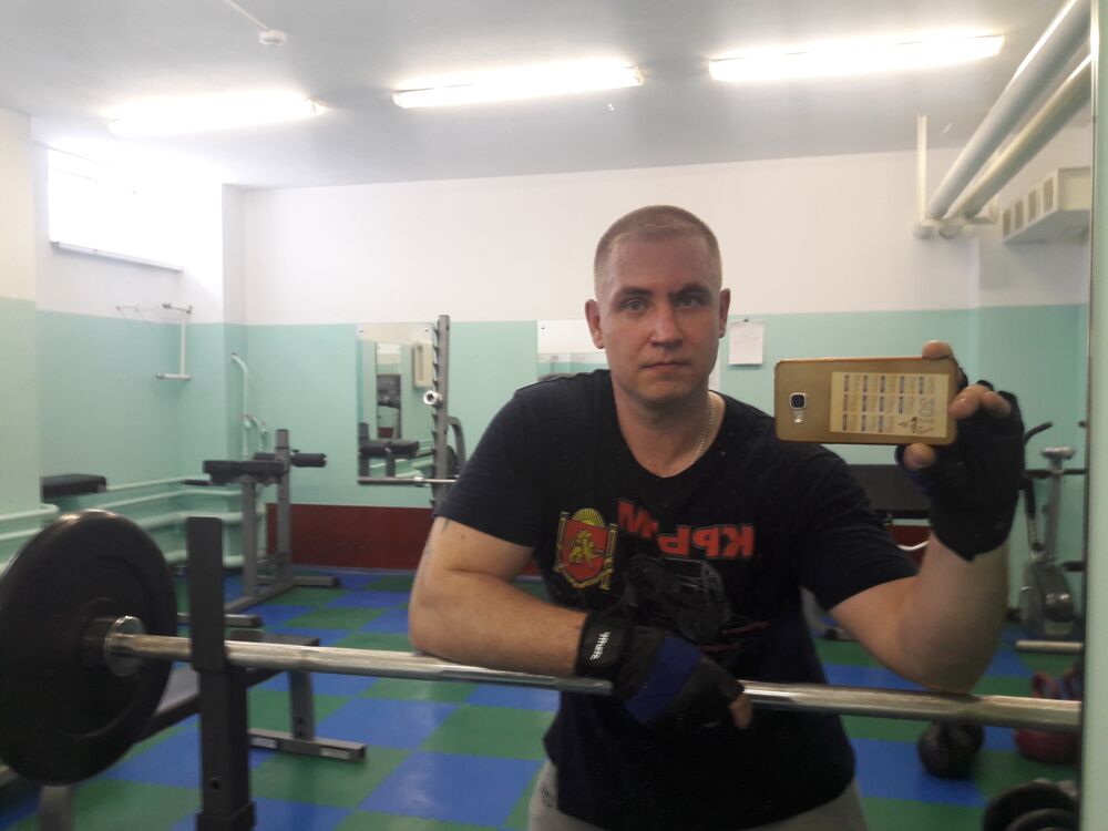  51049450  Dmitry, 44 ,    