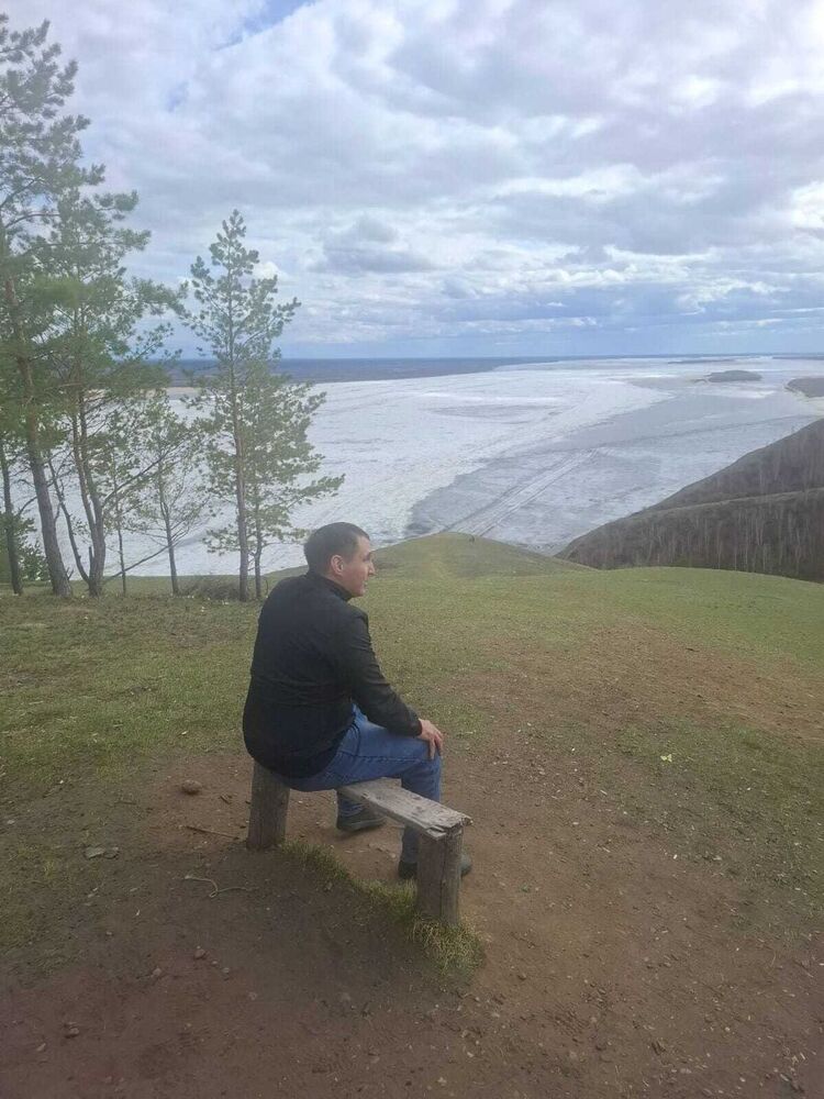  ,   Maxim, 38 ,   ,   , c , 