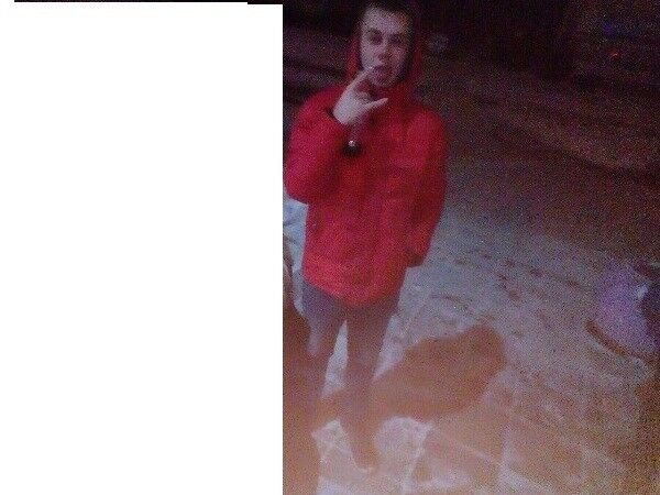 11813690  Denis, 26 ,    