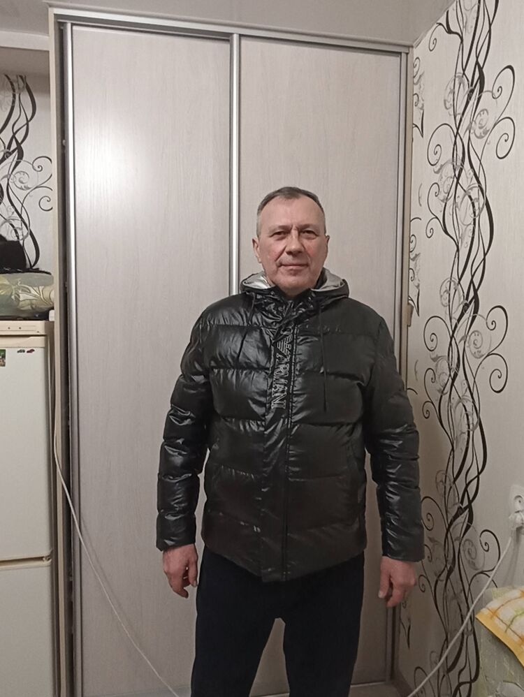  37522500  , 53 ,    