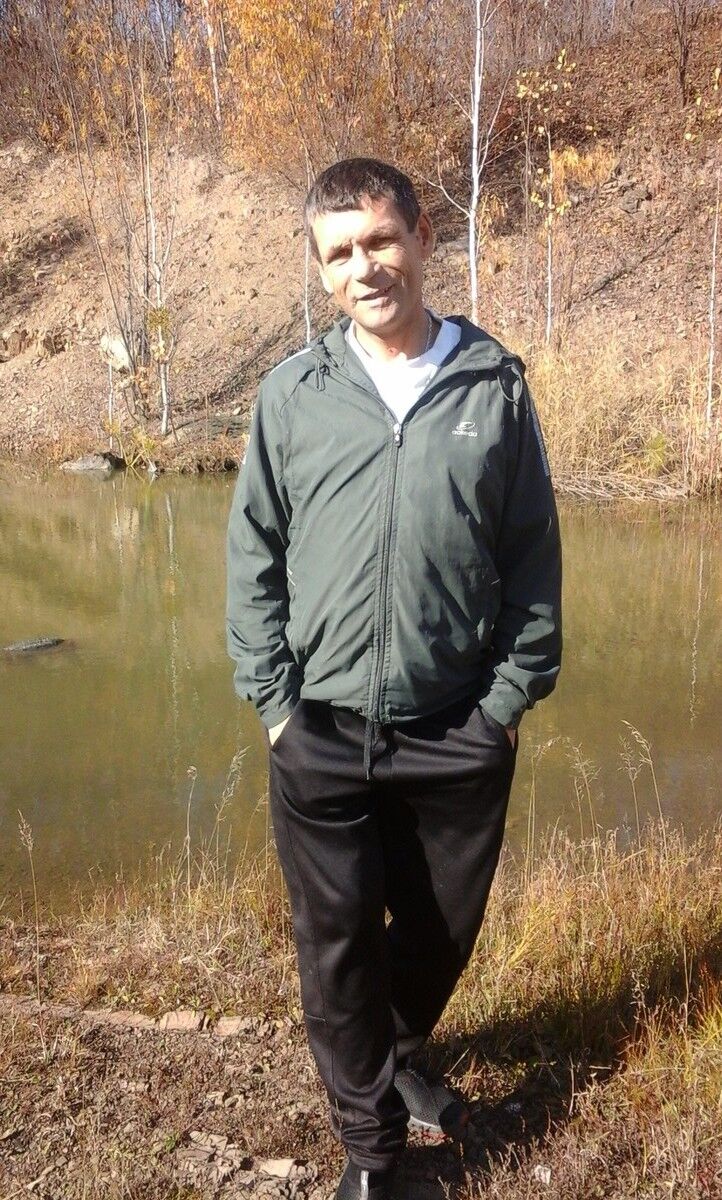  6645520  Serzh, 53 ,    