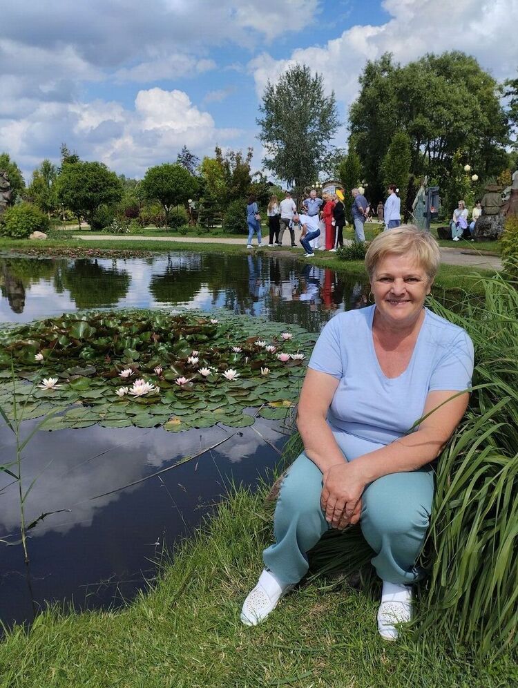  50496140  Natalia, 62 ,    