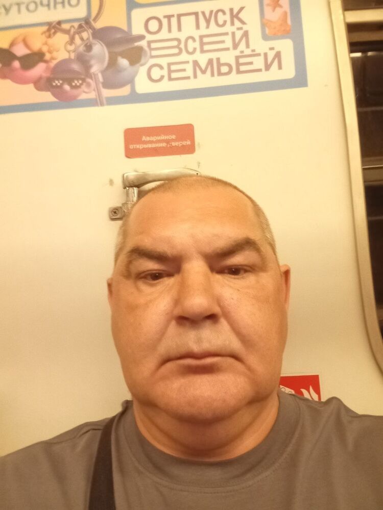  53220180  Gabriel, 55 ,    