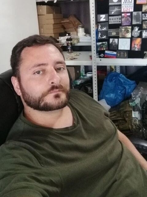  52796840  Artur, 35 ,    