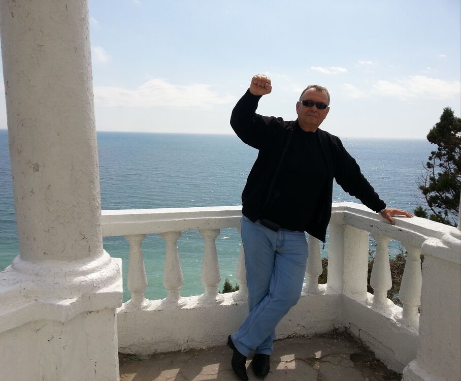  ,   Victor, 62 ,   c 