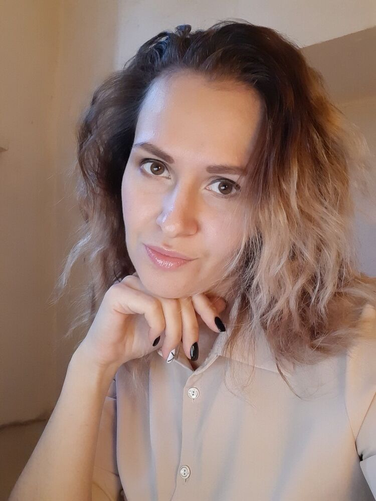  ,   Gala, 38 ,   ,   , c 