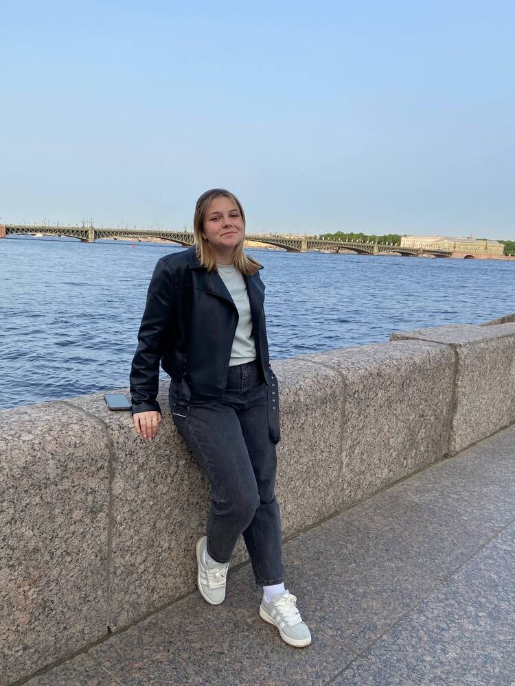  -,   , 18 ,   