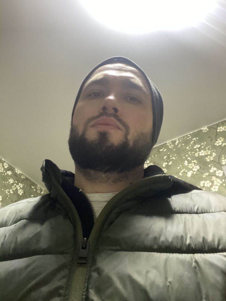  37985700  , 40 ,    