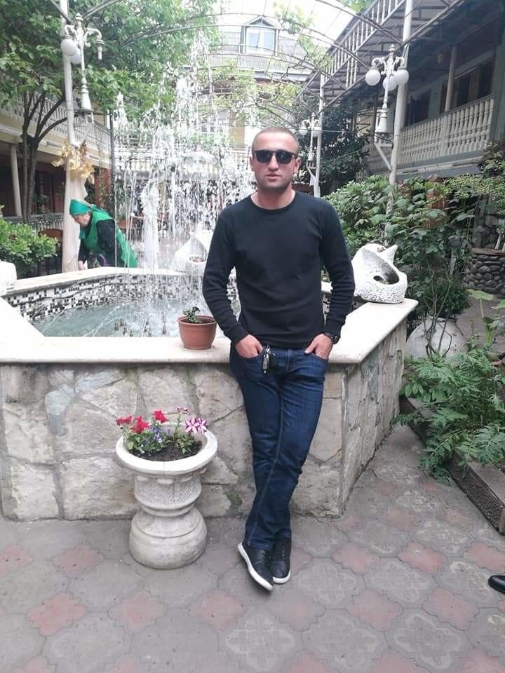  18028570  , 30 ,    