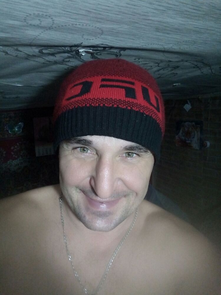  32467670  , 42 ,    