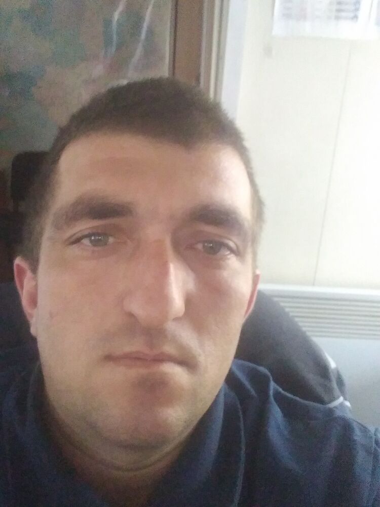  29620390  , 33 ,    