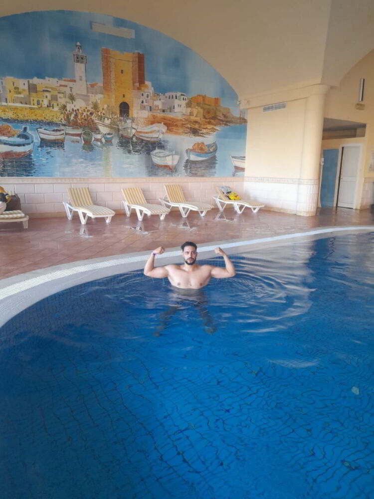  31565270  Hamza, 34 ,    Tunis