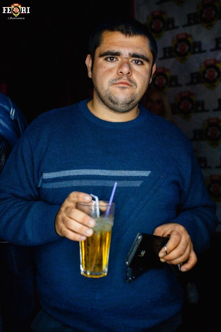  8105110  Qowun, 33 ,    