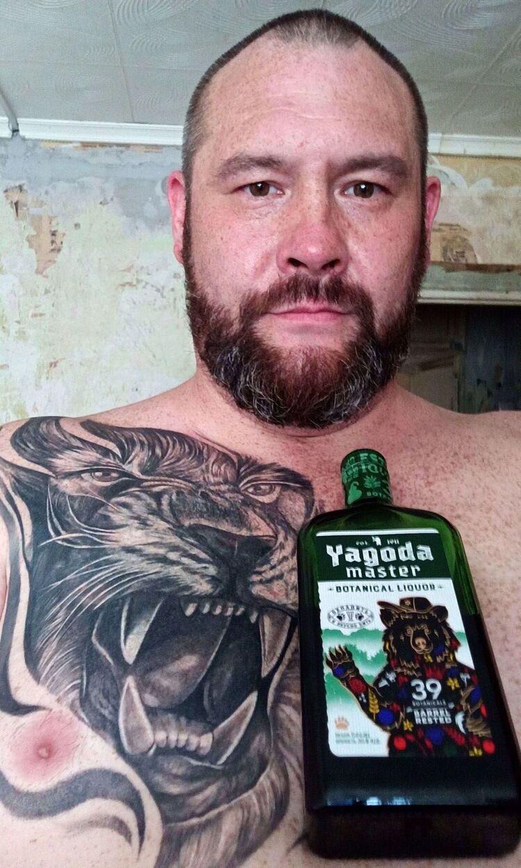  53742970  Alexander, 45 ,    