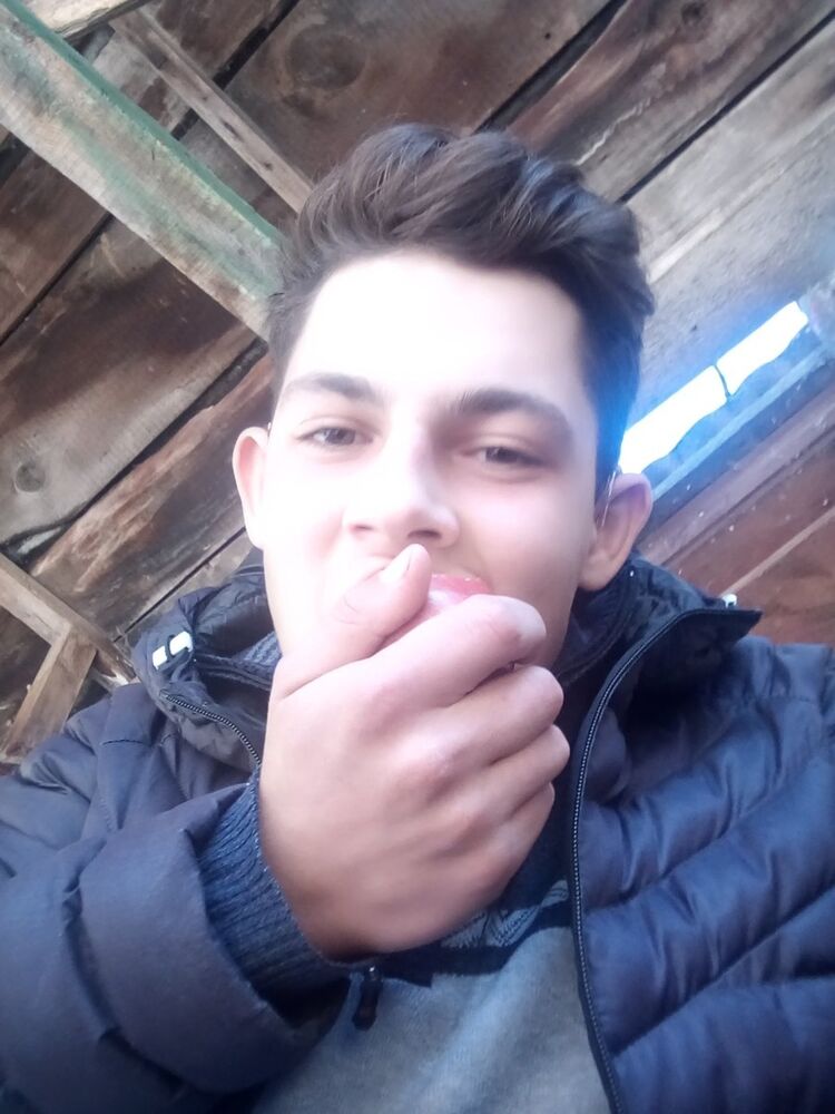  18186220  , 24 ,    