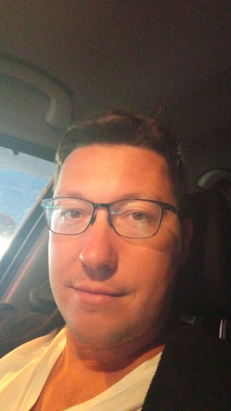  46877330  , 35 ,    