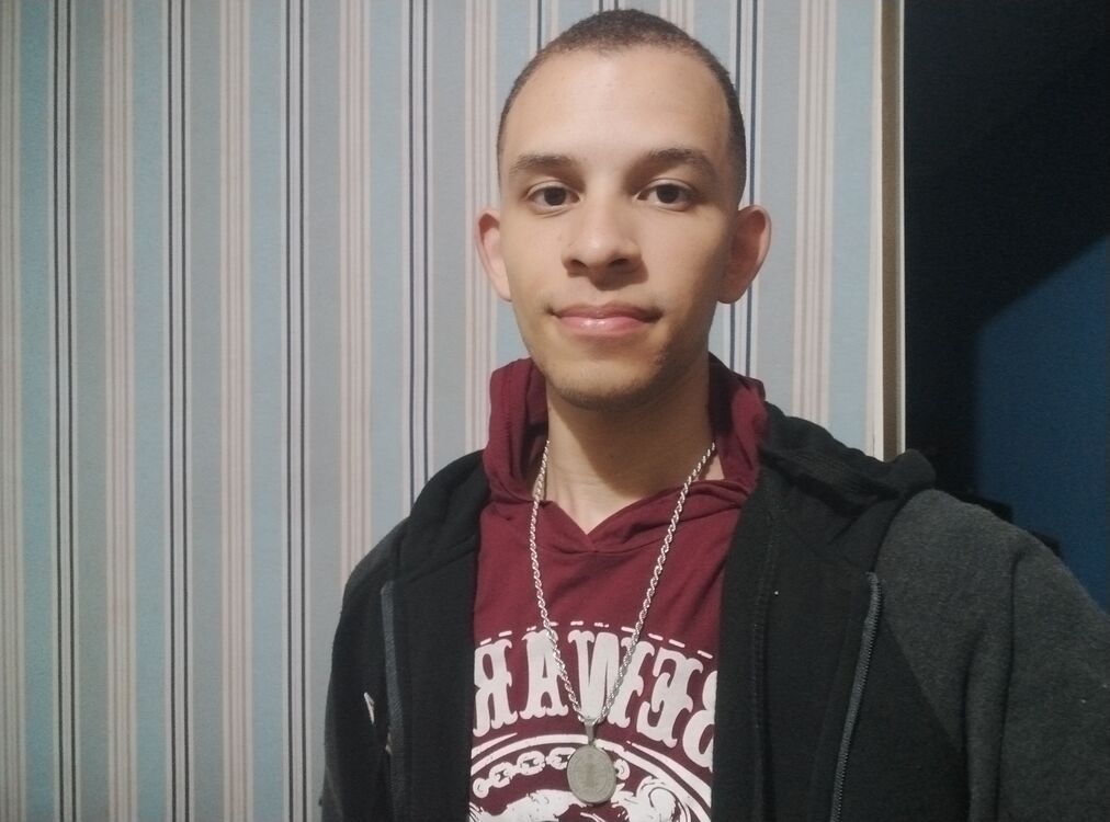  -,   Matheus, 24 ,   ,   