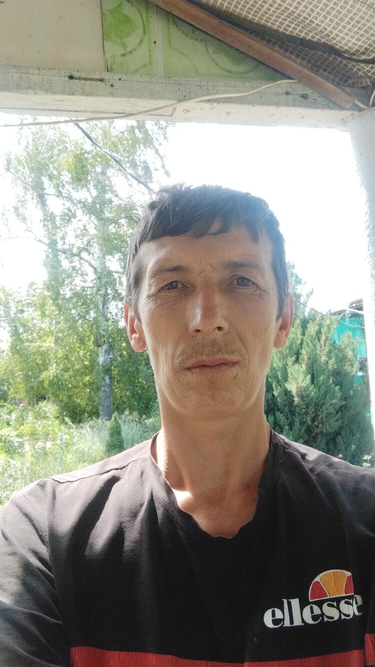  46490720  Ш, 42 ,    