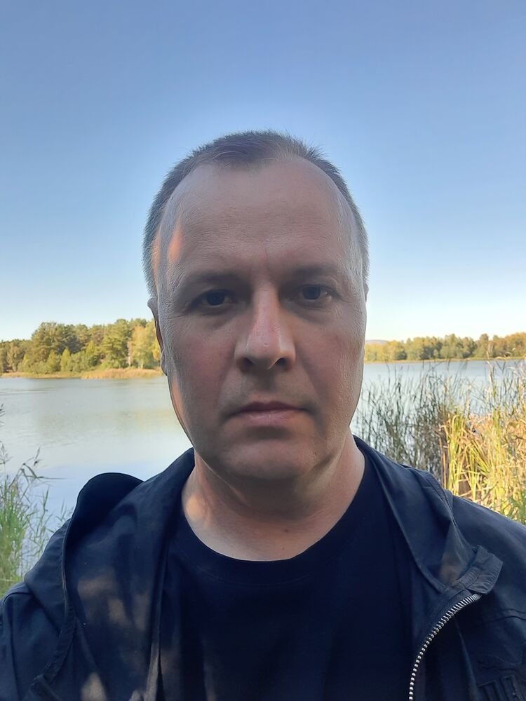 51823340  , 49 ,    