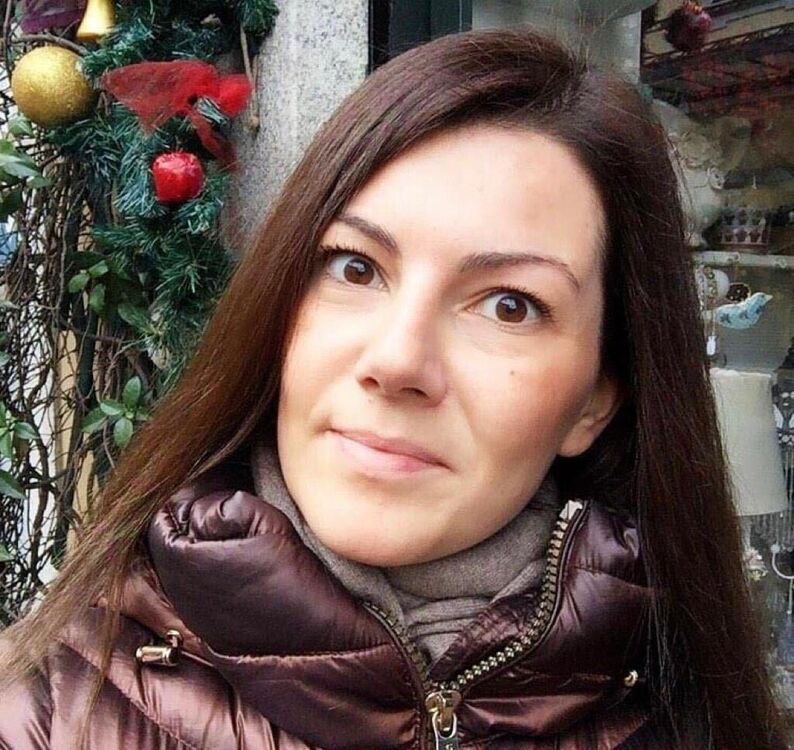  48779050  Anna, 38 ,    Cabaret
