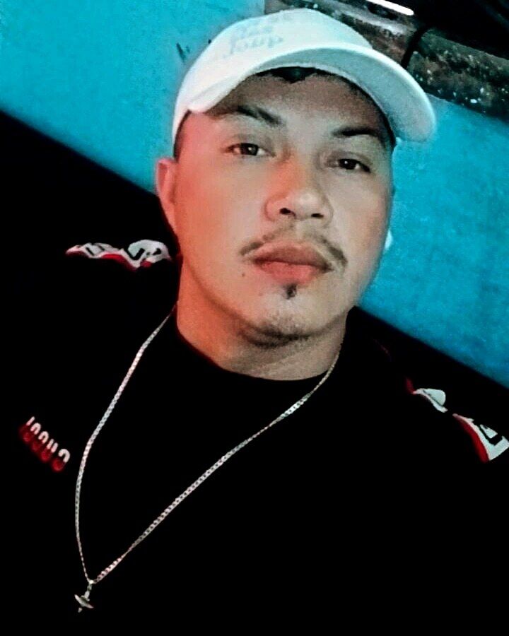  48490910  Andrez, 32 ,    