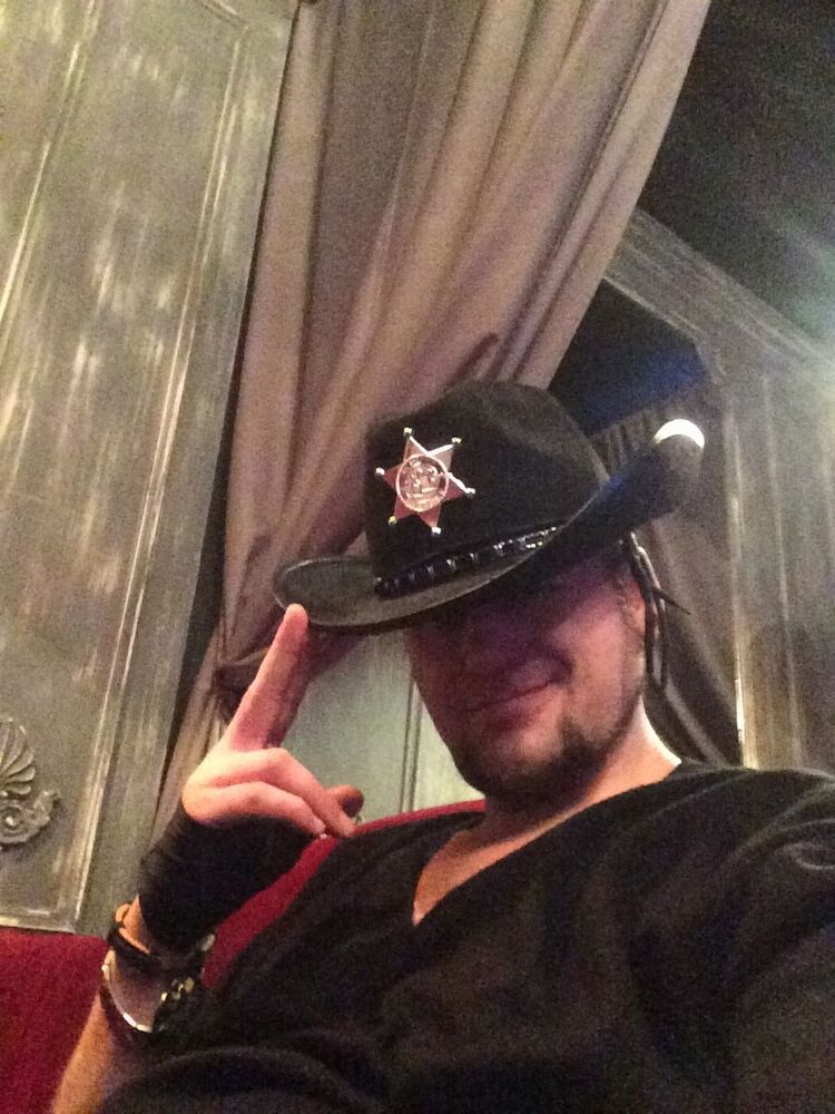 ���������� �����-���������, ���� ������� Arthur, 41 ���, ������������ ��� ����� � ���������, c�������� ���������