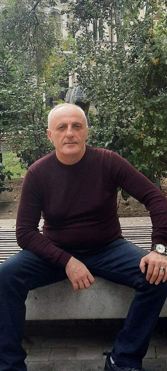  53752880  Zaza, 47 ,    